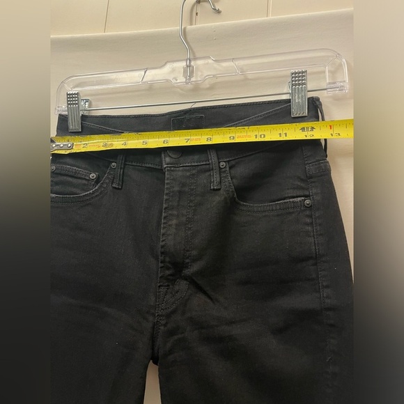 Mother Insider Crop Step Fray in Not Guilty Black Asymmetrical Raw Cut Hem Jeans - Picture 11 of 13